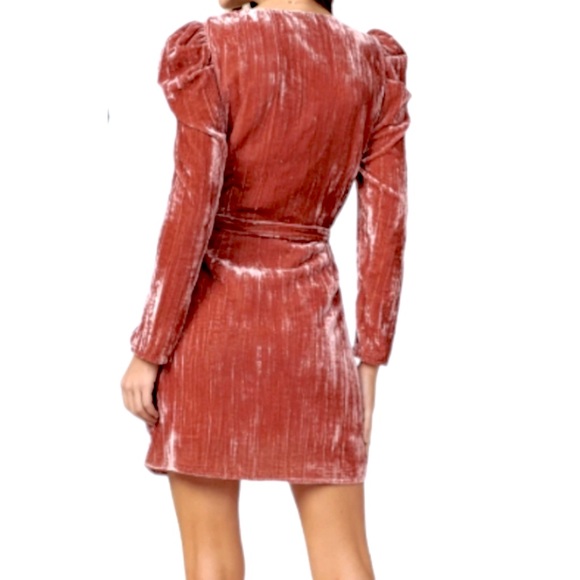 ADELYN RAE PRISCILLA CRUSHED VELVET PUFF SLEEVE DRESS 💖IN STORES💖 - Picture 2 of 2